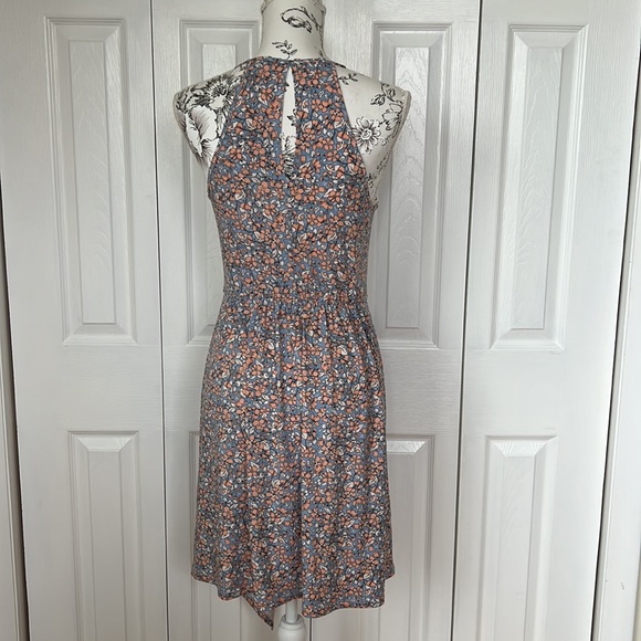 NWT BCBGeneration Women’s Sleeveless Dress Size Small - Picture 3 of 5